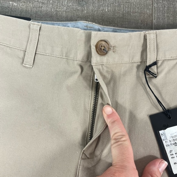 Bonobos Standard 7 Inch Shorts - Picture 4 of 12